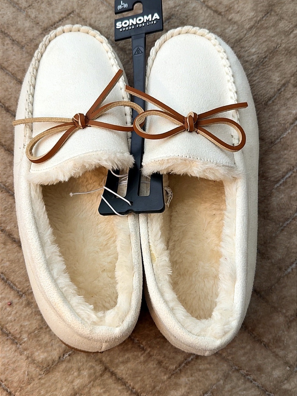 Sonoma Cream Faux-Shearling Moccasin Slippers with Brown bows - Picture 2 of 9